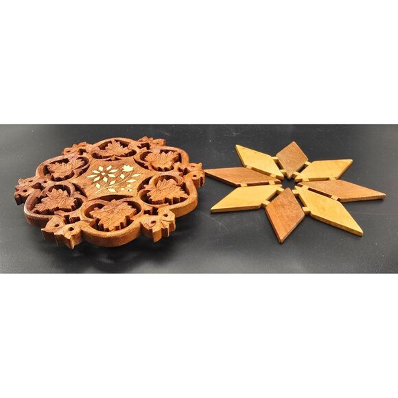 Handcrafted Wooden Trivets With Intricate Leaf & Star Designs - Set Of 2 JJ3841 - Picture 5 of 6